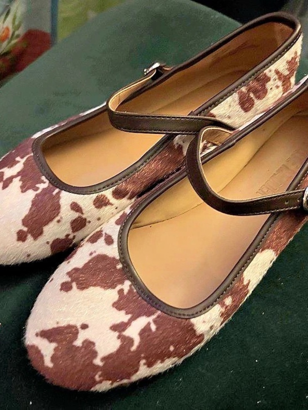 Steve Madden Scooter Cow Print Mary Jane Flats Brown & White